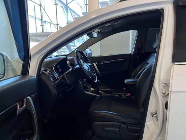 Chevrolet Captiva I Рестайлинг 2 с пробегом 2014 года, цена 1 385 000 рублей, 265705 км, внедорожник, Автокод Объявления