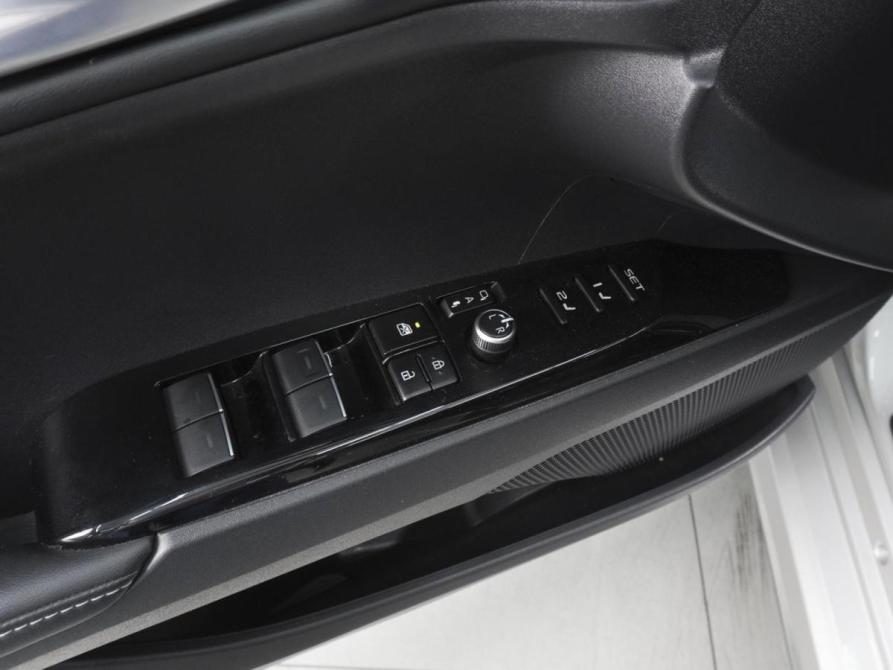 Toyota Camry IX (XV80) Ростов-на-Дону  - изображение 17