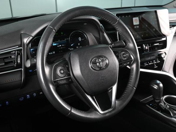 Toyota Camry VIII (XV70) Рестайлинг с пробегом 2023 года, цена 3 465 000 рублей, 71731 км, седан, Автокод Объявления