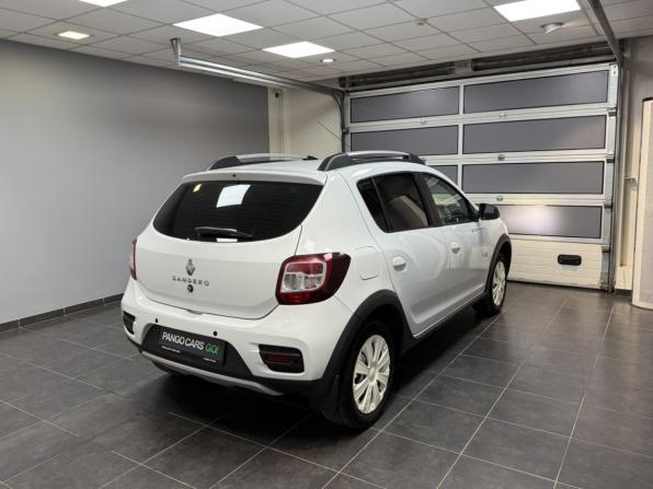 Renault Sandero II Рестайлинг с пробегом 2021 года, цена 1 411 000 рублей, 86264 км, хэтчбек, Автокод Объявления