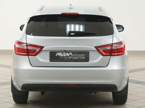 Lada (ВАЗ) Vesta I с пробегом 2022 года, цена 1 066 000 рублей, 83000 км, универсал, Автокод Объявления