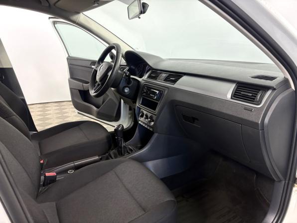 Skoda Rapid I с пробегом 2017 года, цена 1 299 000 рублей, 85102 км, лифтбек, Автокод Объявления