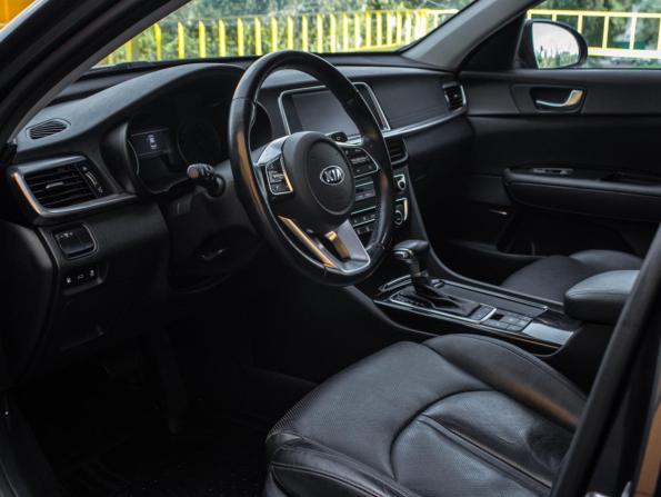 Kia Optima IV Рестайлинг с пробегом 2018 года, цена 2 050 000 рублей, 109721 км, седан, Автокод Объявления