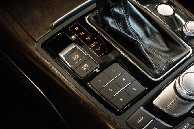 Audi A6 IV (C7) Рестайлинг с пробегом 2016 года, цена 1 979 000 рублей, 205899 км, седан, Автокод Объявления