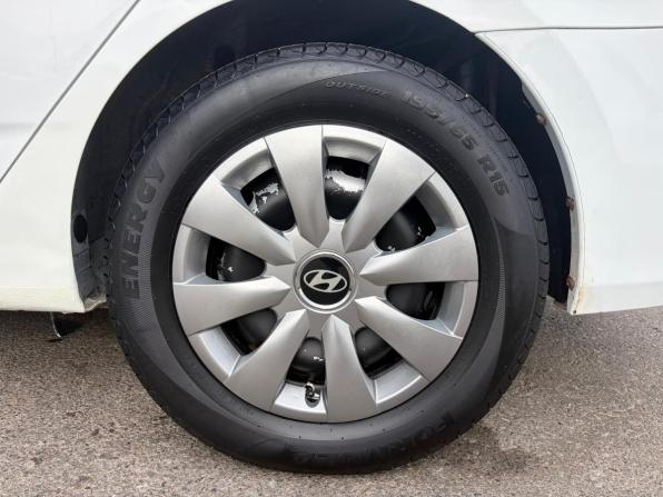 Hyundai Solaris I Рестайлинг с пробегом 2014 года, цена 890 000 рублей, 118000 км, седан, Автокод Объявления