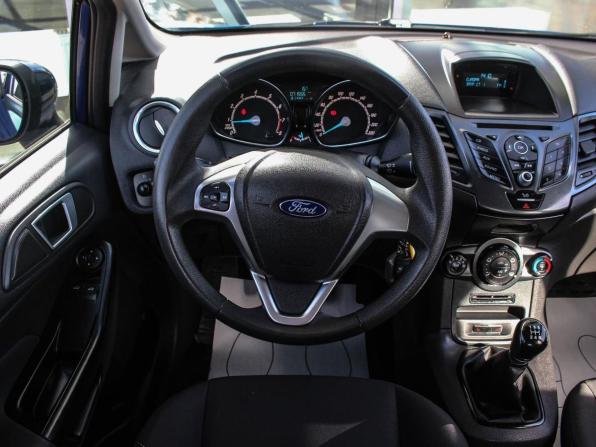 Ford Fiesta Mk6 Рестайлинг с пробегом 2016 года, цена 795 000 рублей, 71554 км, хэтчбек, Автокод Объявления