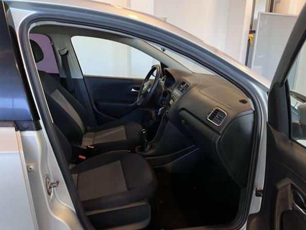 Volkswagen Polo V с пробегом 2015 года, цена 535 000 рублей, 251881 км, седан, Автокод Объявления