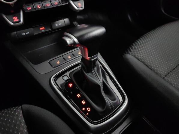 Kia Rio IV Рестайлинг с пробегом 2021 года, цена 1 579 000 рублей, 94991 км, седан, Автокод Объявления