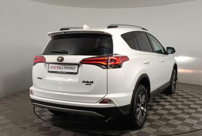 Toyota RAV4 IV (XA40) Рестайлинг с пробегом 2018 года, цена 2 530 000 рублей, 174825 км, внедорожник, Автокод Объявления