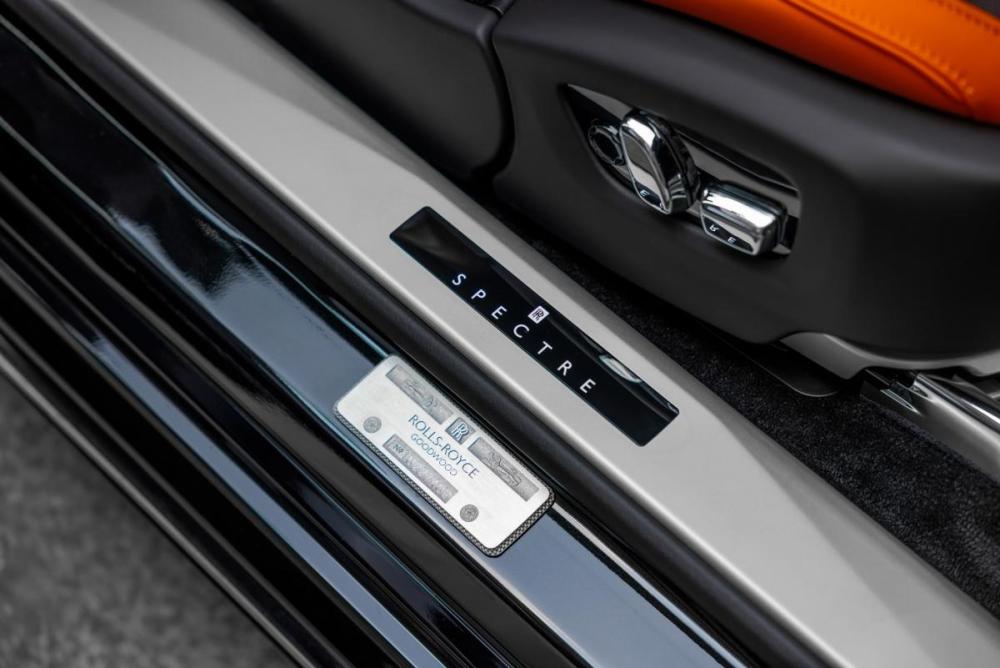 Rolls-Royce Spectre Москва  - изображение 17