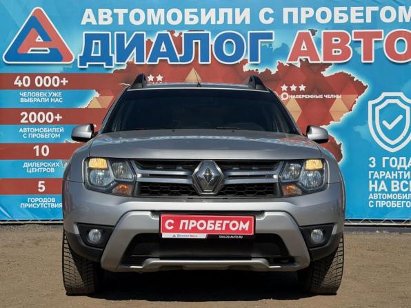 Renault Duster I Рестайлинг с пробегом 2017 года, цена 1 090 000 рублей, 175000 км, внедорожник, Автокод Объявления