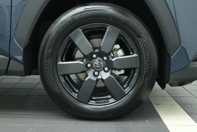 Toyota RAV4 VI (XA60) с пробегом 2026 года, цена 4 295 000 рублей, 50 км, внедорожник, Автокод Объявления