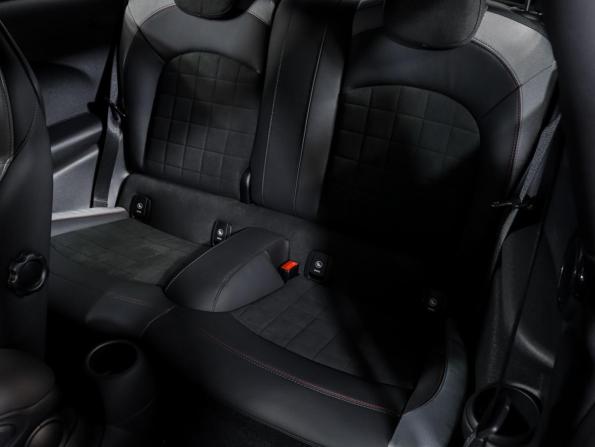 Mini Hatch III (F55/F56) Рестайлинг с пробегом 2019 года, цена 4 290 000 рублей, 8045 км, хэтчбек, Автокод Объявления