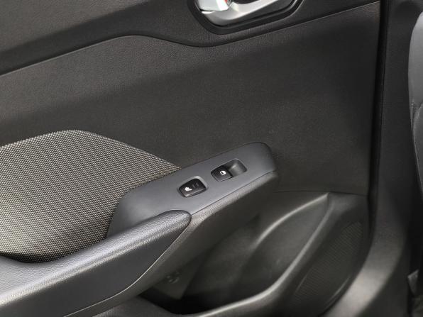 Hyundai Solaris II Рестайлинг с пробегом 2022 года, цена 1 625 000 рублей, 44618 км, седан, Автокод Объявления