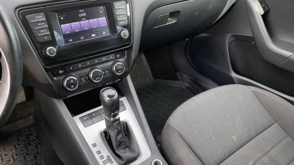 Skoda Octavia III (A7) Санкт-Петербург  - изображение 9