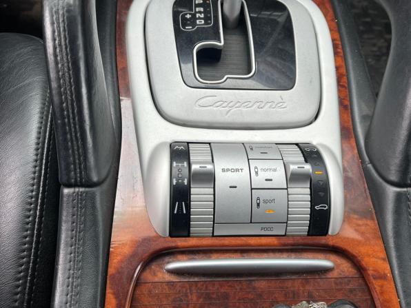 Porsche Cayenne I Рестайлинг (957) с пробегом 2008 года, цена 1 200 000 рублей, 265719 км, внедорожник, Автокод Объявления