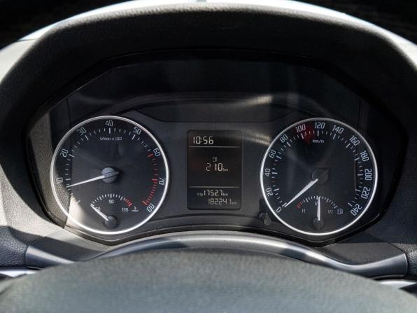 Skoda Octavia II (A5) Рестайлинг с пробегом 2011 года, цена 917 000 рублей, 182239 км, лифтбек, Автокод Объявления