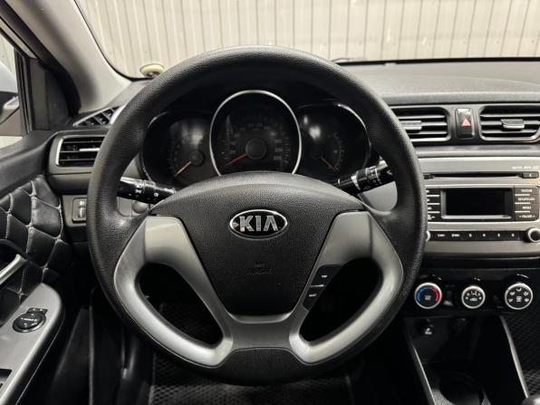 Kia Rio III Рестайлинг с пробегом 2017 года, цена 960 000 рублей, 147285 км, седан, Автокод Объявления
