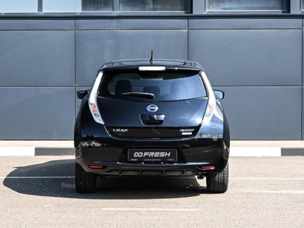 Nissan Leaf I (ZE0/AZE0) с пробегом 2017 года, цена 1 378 000 рублей, 98649 км, хэтчбек, Автокод Объявления