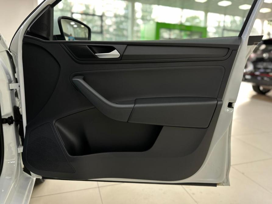 Volkswagen Polo VI Санкт-Петербург  - изображение 33