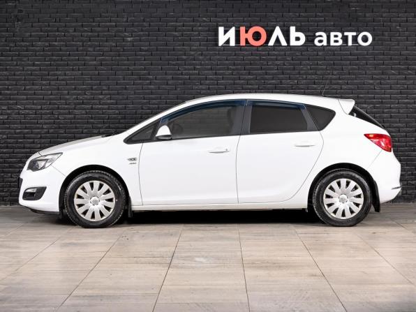 Opel Astra J Рестайлинг с пробегом 2014 года, цена 946 000 рублей, 102517 км, хэтчбек, Автокод Объявления