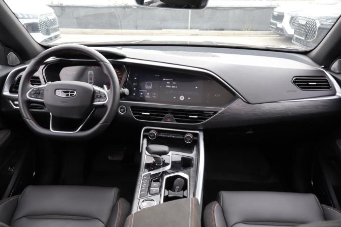 Geely Tugella I Рестайлинг с пробегом 2024 года, цена 3 099 000 рублей, 28000 км, внедорожник, Автокод Объявления