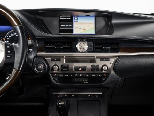 Lexus ES VI с пробегом 2014 года, цена 1 950 000 рублей, 187781 км, седан, Автокод Объявления