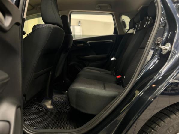 Honda Fit III Рестайлинг с пробегом 2019 года, цена 1 199 000 рублей, 82000 км, хэтчбек, Автокод Объявления