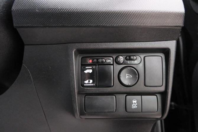 Honda Freed I Рестайлинг с пробегом 2013 года, цена 1 049 000 рублей, 255000 км, компактвэн, Автокод Объявления