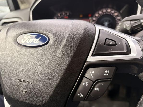 Ford Mondeo V с пробегом 2017 года, цена 1 219 000 рублей, 203373 км, универсал, Автокод Объявления