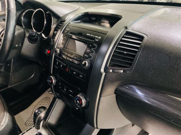 Kia Sorento II с пробегом 2011 года, цена 1 350 000 рублей, 255000 км, внедорожник, Автокод Объявления