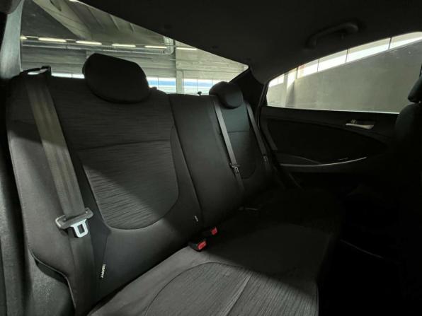 Hyundai Solaris I Рестайлинг с пробегом 2016 года, цена 997 000 рублей, 139000 км, седан, Автокод Объявления