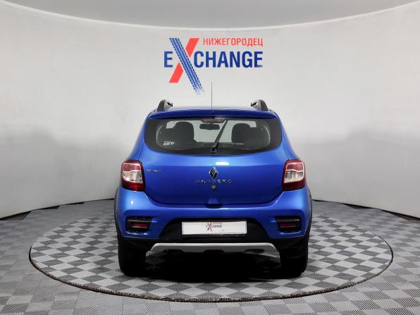 Renault Sandero II с пробегом 2015 года, цена 629 000 рублей, 211757 км, хэтчбек, Автокод Объявления