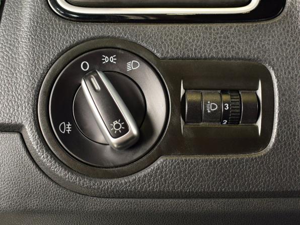 Volkswagen Polo V Рестайлинг с пробегом 2019 года, цена 1 139 999 рублей, 145448 км, седан, Автокод Объявления