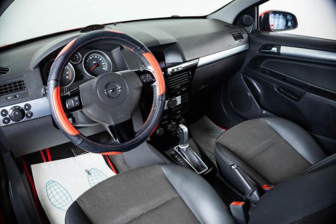 Opel Astra H Рестайлинг с пробегом 2008 года, цена 599 000 рублей, 235000 км, седан, Автокод Объявления