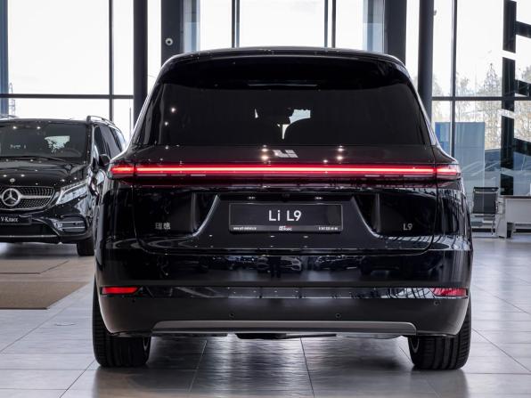 Li Auto (Lixiang) L9 I Рестайлинг с пробегом 2025 года, цена 9 100 000 рублей, 5 км, внедорожник, Автокод Объявления