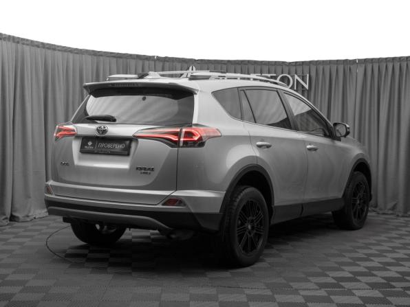 Toyota RAV4 IV (XA40) Рестайлинг с пробегом 2017 года, цена 1 990 000 рублей, 198132 км, внедорожник, Автокод Объявления
