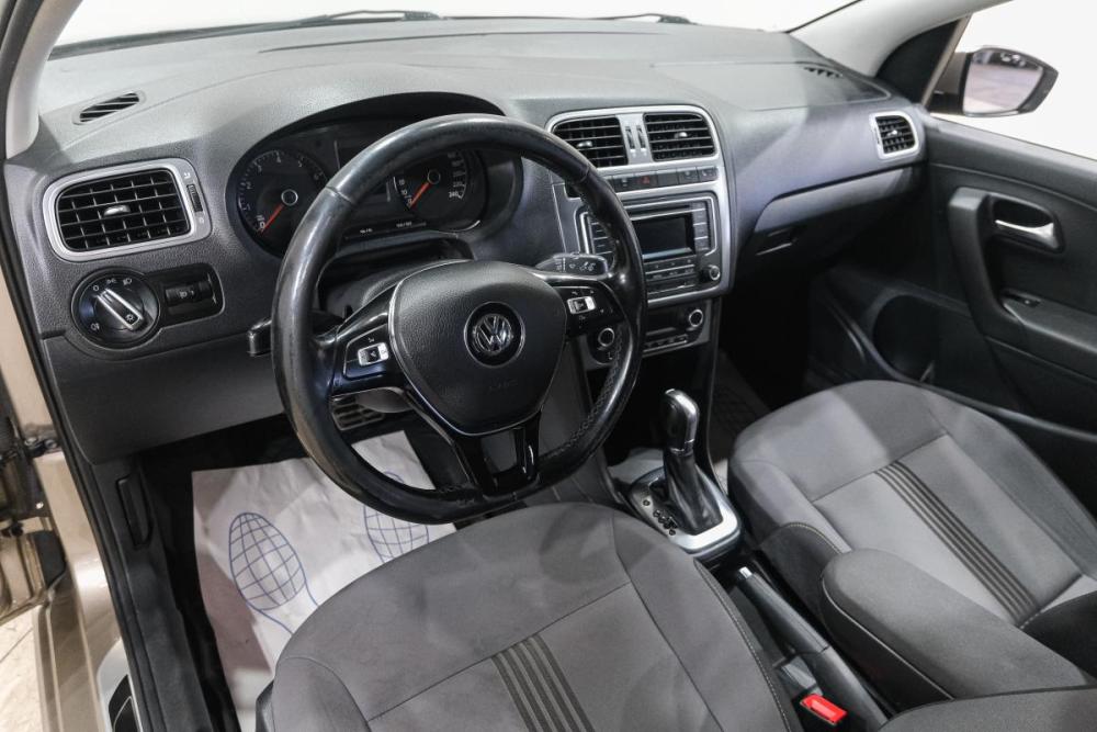 Volkswagen Polo V Рестайлинг Новокузнецк  - изображение 13