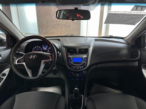Hyundai Solaris I с пробегом 2013 года, цена 699 000 рублей, 172356 км, седан, Автокод Объявления