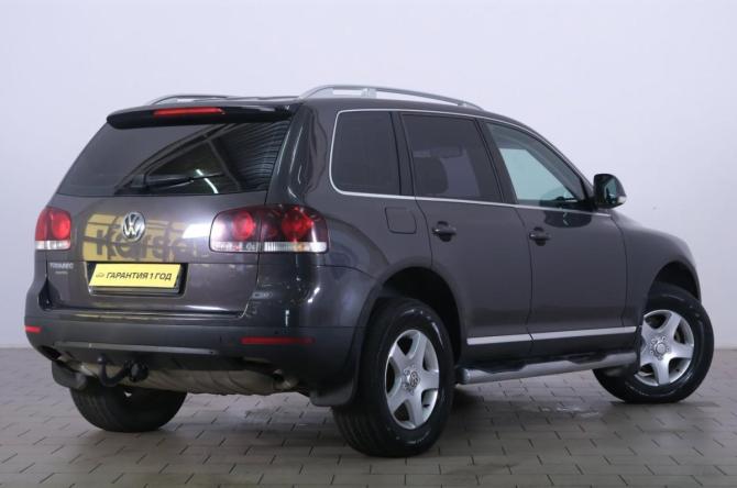 Volkswagen Touareg I Рестайлинг с пробегом 2009 года, цена 1 119 000 рублей, 265000 км, внедорожник, Автокод Объявления