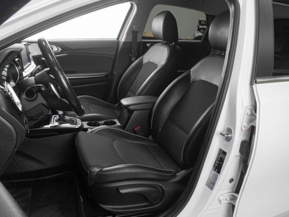 Kia Ceed III с пробегом 2019 года, цена 1 659 000 рублей, 154515 км, хэтчбек, Автокод Объявления