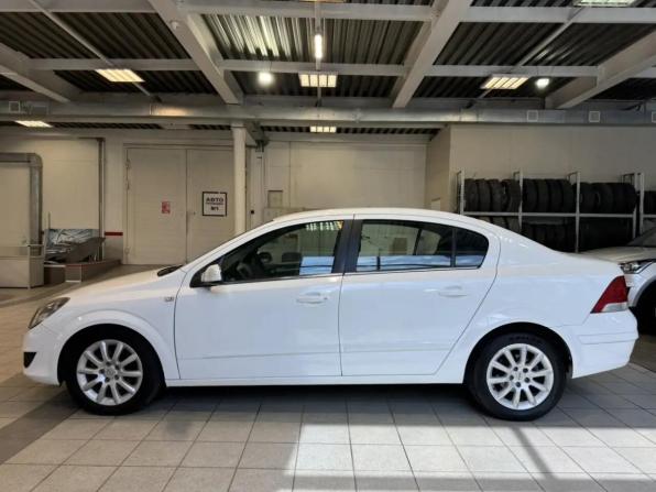 Opel Astra H Рестайлинг с пробегом 2008 года, цена 649 000 рублей, 265431 км, седан, Автокод Объявления