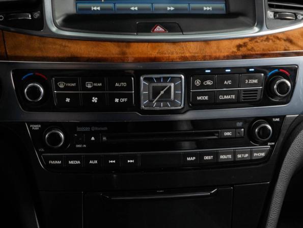 Hyundai Equus II Рестайлинг с пробегом 2013 года, цена 1 719 000 рублей, 205636 км, седан, Автокод Объявления