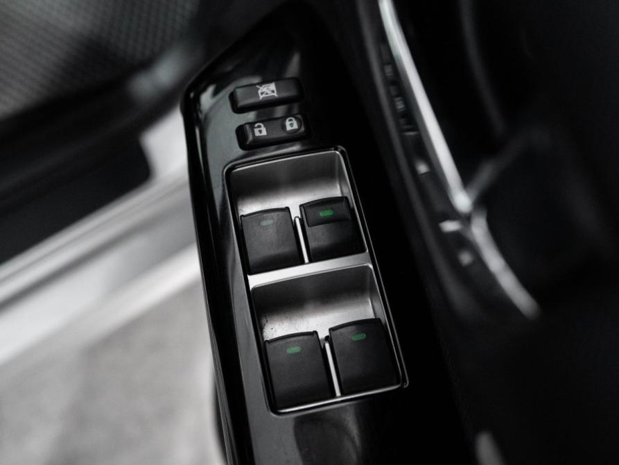 Toyota Wish II Иркутск  - изображение 17
