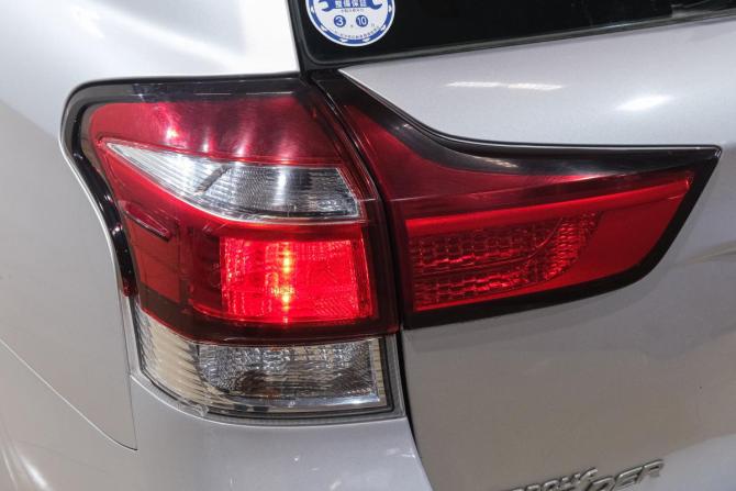 Toyota Corolla XI (E160 E170 E180) с пробегом 2018 года, цена 1 449 000 рублей, 111000 км, универсал, Автокод Объявления