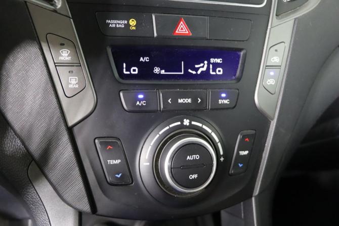 Hyundai Santa Fe III Рестайлинг с пробегом 2018 года, цена 2 499 990 рублей, 101399 км, внедорожник, Автокод Объявления