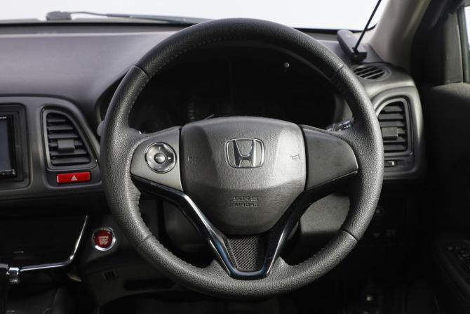 Honda Vezel I с пробегом 2014 года, цена 1 849 000 рублей, 95323 км, внедорожник, Автокод Объявления