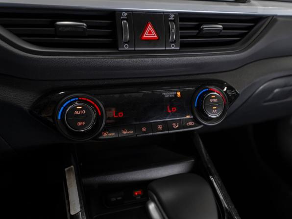 Kia Cerato IV Рестайлинг с пробегом 2025 года, цена 2 700 000 рублей, 951 км, седан, Автокод Объявления