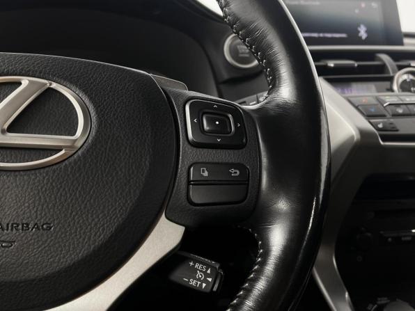 Lexus NX I с пробегом 2017 года, цена 3 298 900 рублей, 89252 км, внедорожник, Автокод Объявления