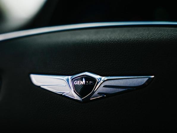 Genesis GV70 I с пробегом 2021 года, цена 5 750 000 рублей, 20471 км, внедорожник, Автокод Объявления